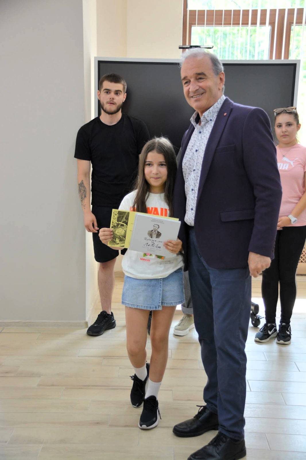  Д-р Христо Грудев 